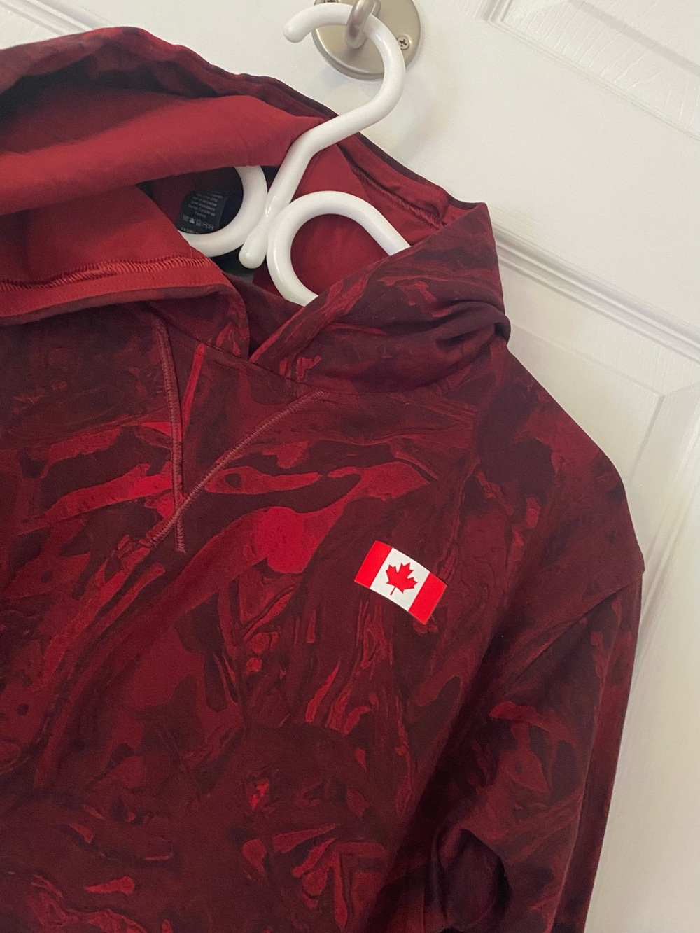 Lululemon Team Canada Olympics All Yours Cropped Hoodie - Red Marble - Picture 2 of 15
